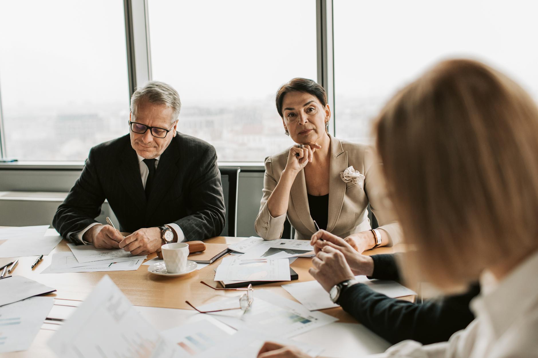 Make or Buy in der Softwareentwicklung: Die 5 Fragen, die Sie sich stellen sollten